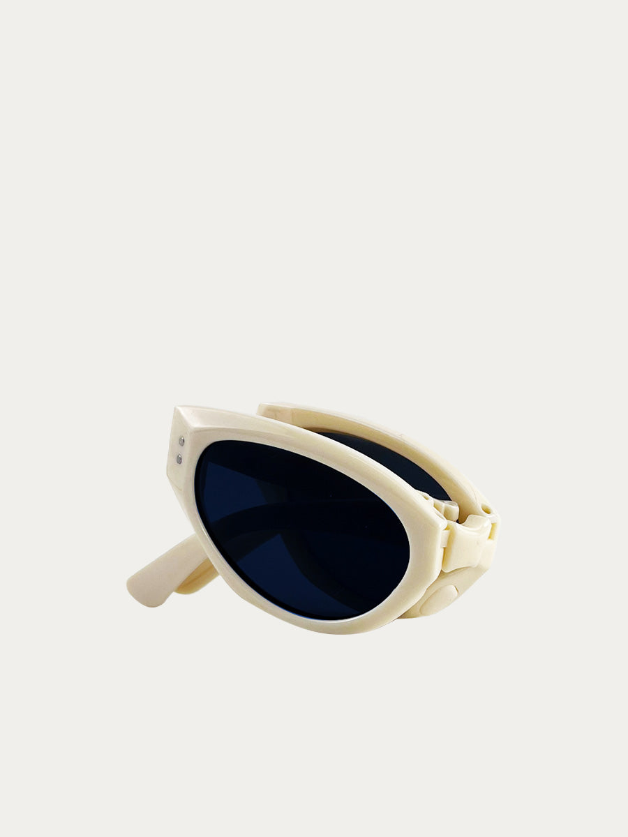 Bayonetta Fold in White