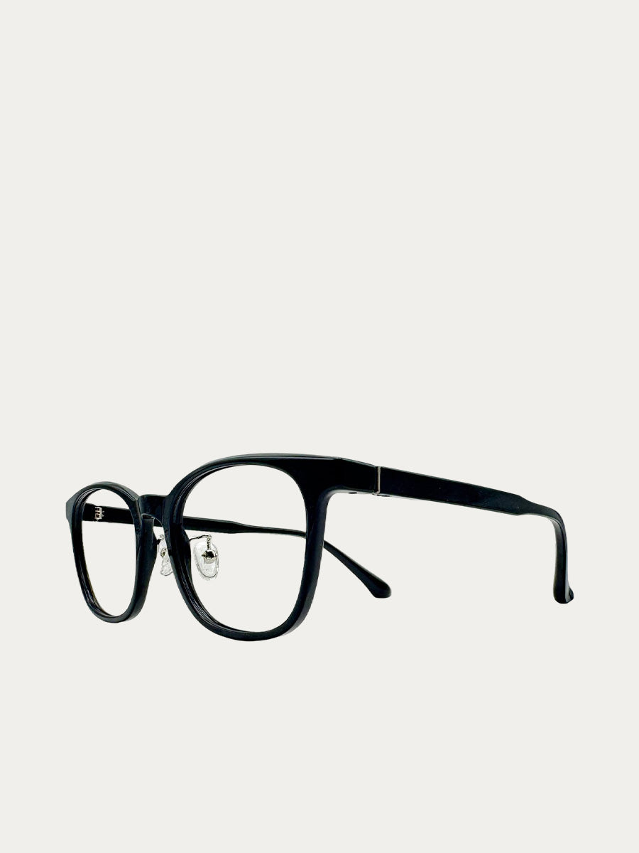Daya in Gloss Black