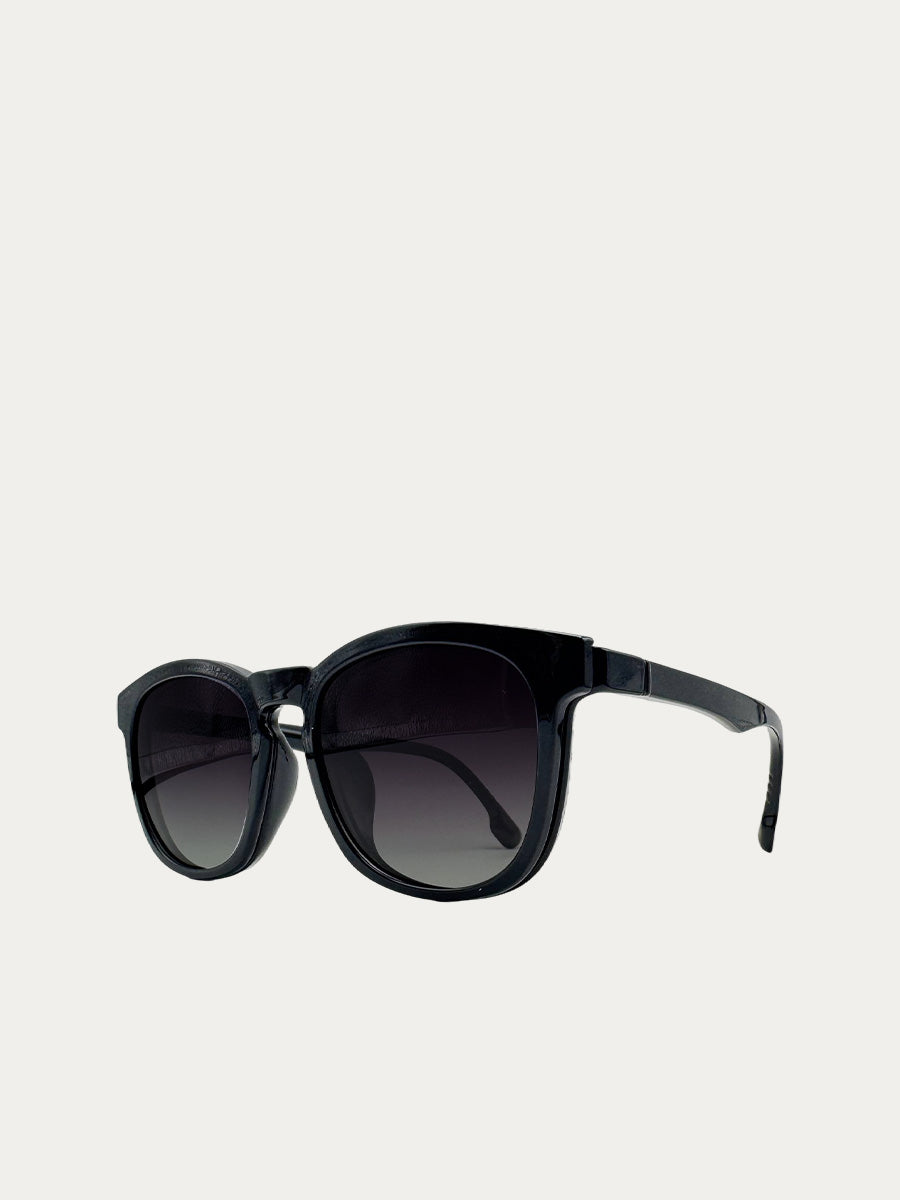 Dillon in Gloss Black